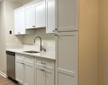 4 Woodland Drive - Photo Thumbnail 7