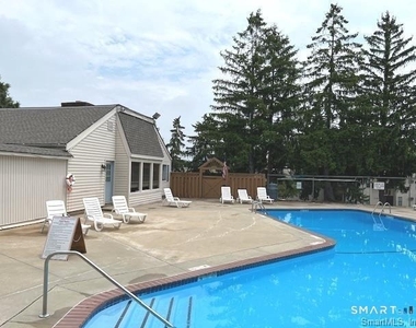 4 Woodland Drive - Photo Thumbnail 19