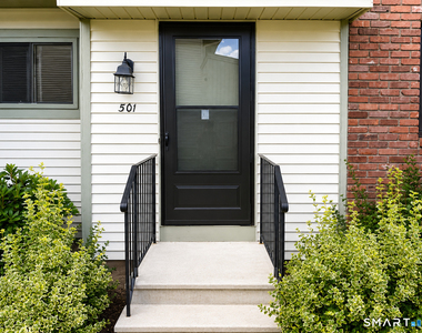 501 Summer Hill Drive - Photo Thumbnail 2