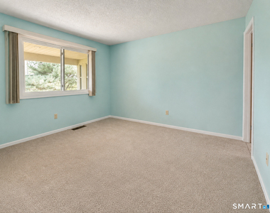 501 Summer Hill Drive - Photo Thumbnail 20