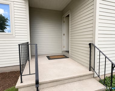 501 Summer Hill Drive - Photo Thumbnail 22