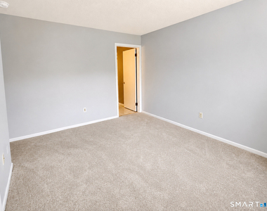 501 Summer Hill Drive - Photo Thumbnail 16