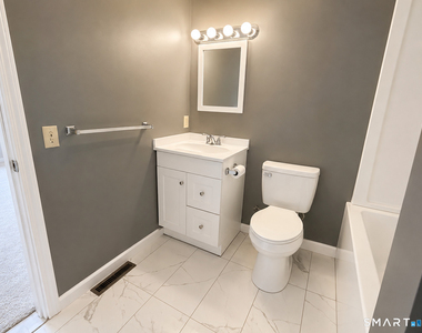 501 Summer Hill Drive - Photo Thumbnail 14