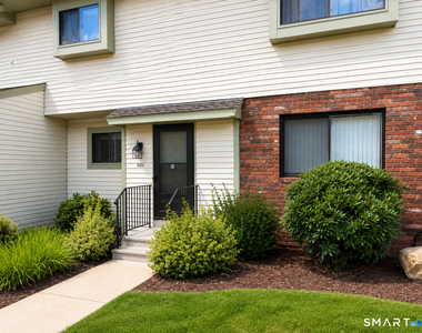 501 Summer Hill Drive - Photo Thumbnail 1