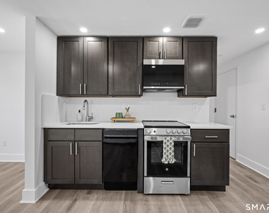 145 Garfield Avenue - Photo Thumbnail 1