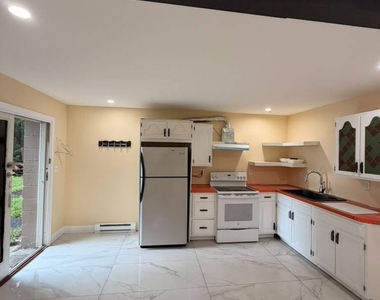 16 Terrace Avenue - Photo Thumbnail 7
