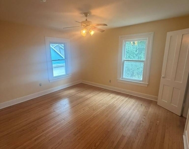 16 Terrace Avenue - Photo Thumbnail 11