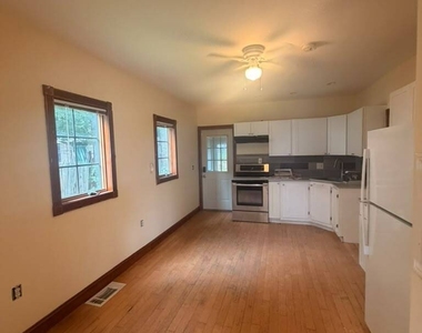 16 Terrace Avenue - Photo Thumbnail 14