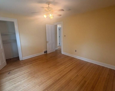 16 Terrace Avenue - Photo Thumbnail 12
