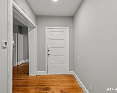 24 Park Terrace - Photo Thumbnail 11