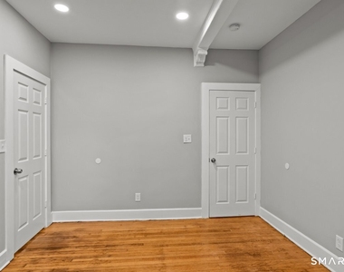 24 Park Terrace - Photo Thumbnail 5
