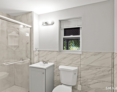 24 Park Terrace - Photo Thumbnail 9