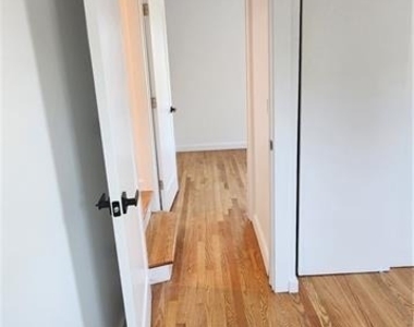 41 Valley Road - Photo Thumbnail 10