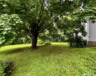 128 East Street - Photo Thumbnail 6