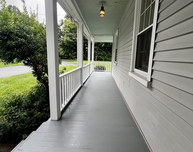 128 East Street - Photo Thumbnail 4