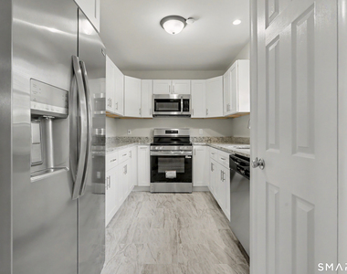 330 Savin Avenue - Photo Thumbnail 4