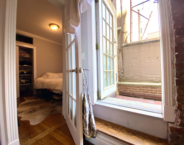 Mott & Prince St - Photo Thumbnail 1