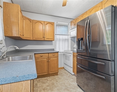 307 Ambridge Ave - Photo Thumbnail 6