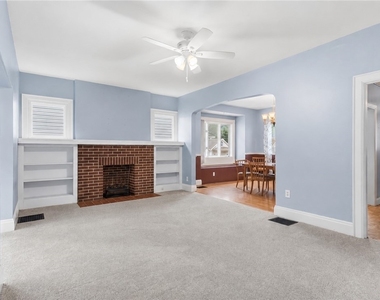 307 Ambridge Ave - Photo Thumbnail 3
