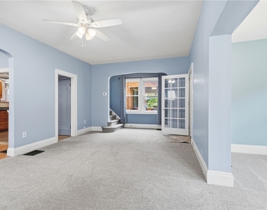 307 Ambridge Ave - Photo Thumbnail 2