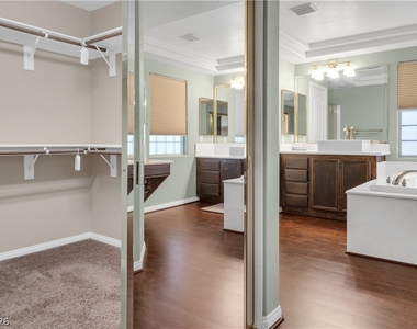 3069 Regal Cove Street - Photo Thumbnail 23