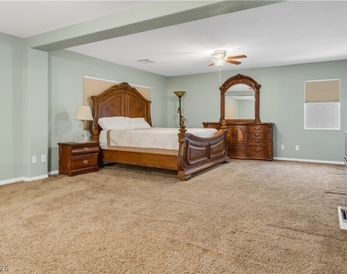 3069 Regal Cove Street - Photo Thumbnail 20