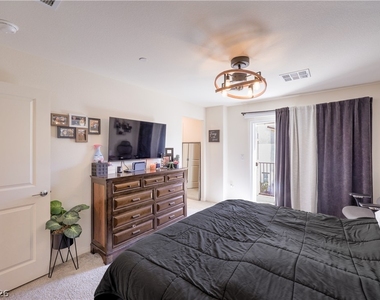 6816 Citron Mist Court - Photo Thumbnail 18