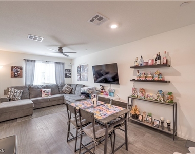 6816 Citron Mist Court - Photo Thumbnail 7