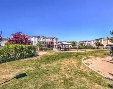 6816 Citron Mist Court - Photo Thumbnail 34