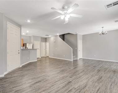 3909 Sweet Pine Street - Photo Thumbnail 9