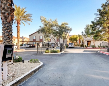 3909 Sweet Pine Street - Photo Thumbnail 45