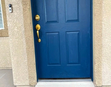 8102 Lake Chippewa Street - Photo Thumbnail 2