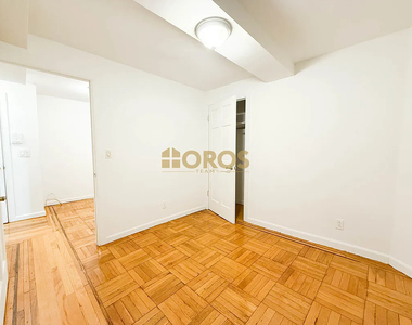 210 East 10th Street - Photo Thumbnail 6