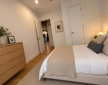 578 Union Street - Photo Thumbnail 16