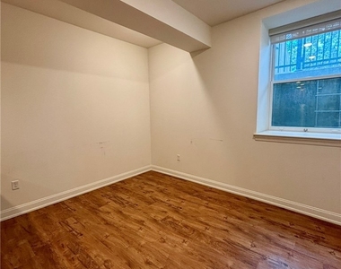 591 Terrace Boulevard - Photo Thumbnail 4