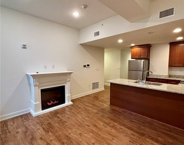 591 Terrace Boulevard - Photo Thumbnail 5
