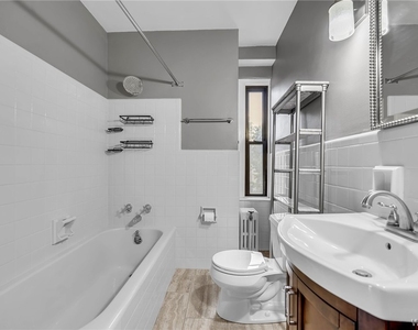 800 W Ferry Street - Photo Thumbnail 25