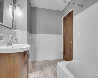 800 W Ferry Street - Photo Thumbnail 26
