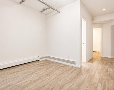 188 Claremont Avenue - Photo Thumbnail 2