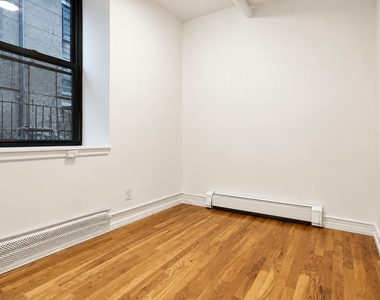 188 Claremont Avenue - Photo Thumbnail 7