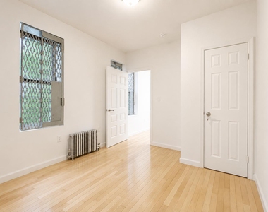 3139 Broadway - Photo Thumbnail 9