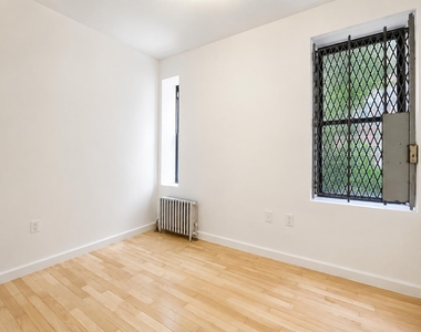 3139 Broadway - Photo Thumbnail 4