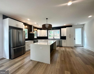 192 Claire Drive Se - Photo Thumbnail 19