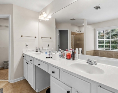 105 Finchley Drive - Photo Thumbnail 21