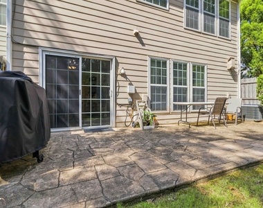 105 Finchley Drive - Photo Thumbnail 27