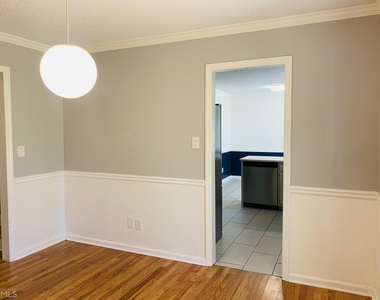 210 Spring Forest Way - Photo Thumbnail 12