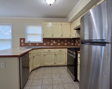 31 Springfield Court - Photo Thumbnail 30