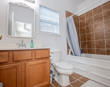 145 Bowen Street - Photo Thumbnail 11