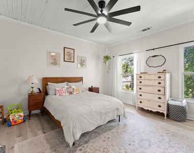 2158 N Broad Street - Photo Thumbnail 7