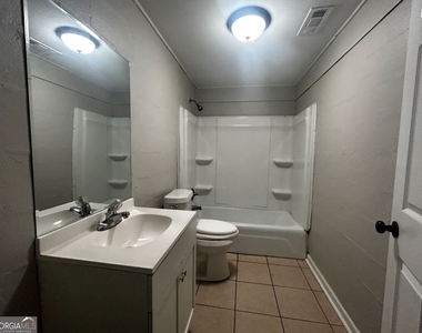 418 Walter Street Nw - Photo Thumbnail 4
